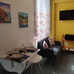 Casa Vacanze Buddy La Tua Base Per Visitare Il Mare Delle Cinque Terre Апартаменты *