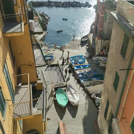 Casa Vacanze Buddy La Tua Base Per Visitare Il Mare Delle Cinque Terre Apartamento La Spezia