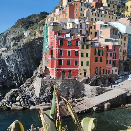 Casa Vacanze Buddy La Tua Base Per Visitare Il Mare Delle Cinque Terre * Специя