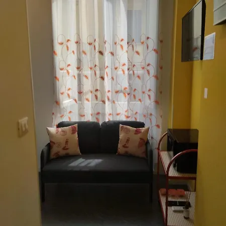 Casa Vacanze Buddy La Tua Base Per Visitare Il Mare Delle Cinque Terre アパート