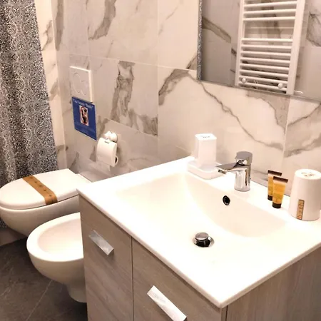 Casa Vacanze Buddy La Tua Base Per Visitare Il Mare Delle Cinque Terre * 斯培西亚