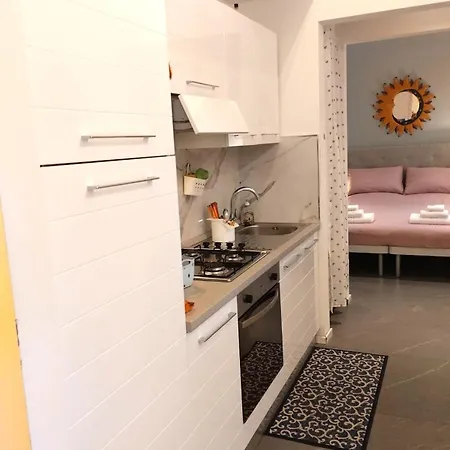 Casa Vacanze Buddy La Tua Base Per Visitare Il Mare Delle Cinque Terre アパート ラ・スペツィア