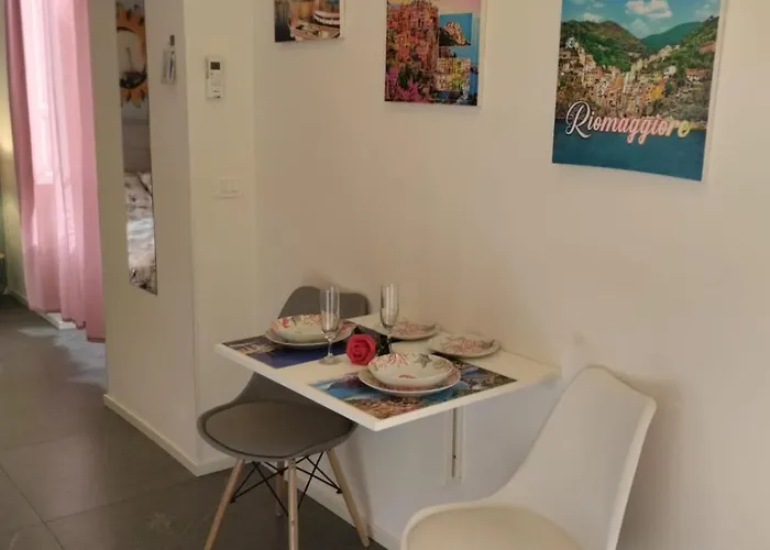 Casa Vacanze Buddy La Tua Base Per Visitare Il Mare Delle Cinque Terre Apartman *